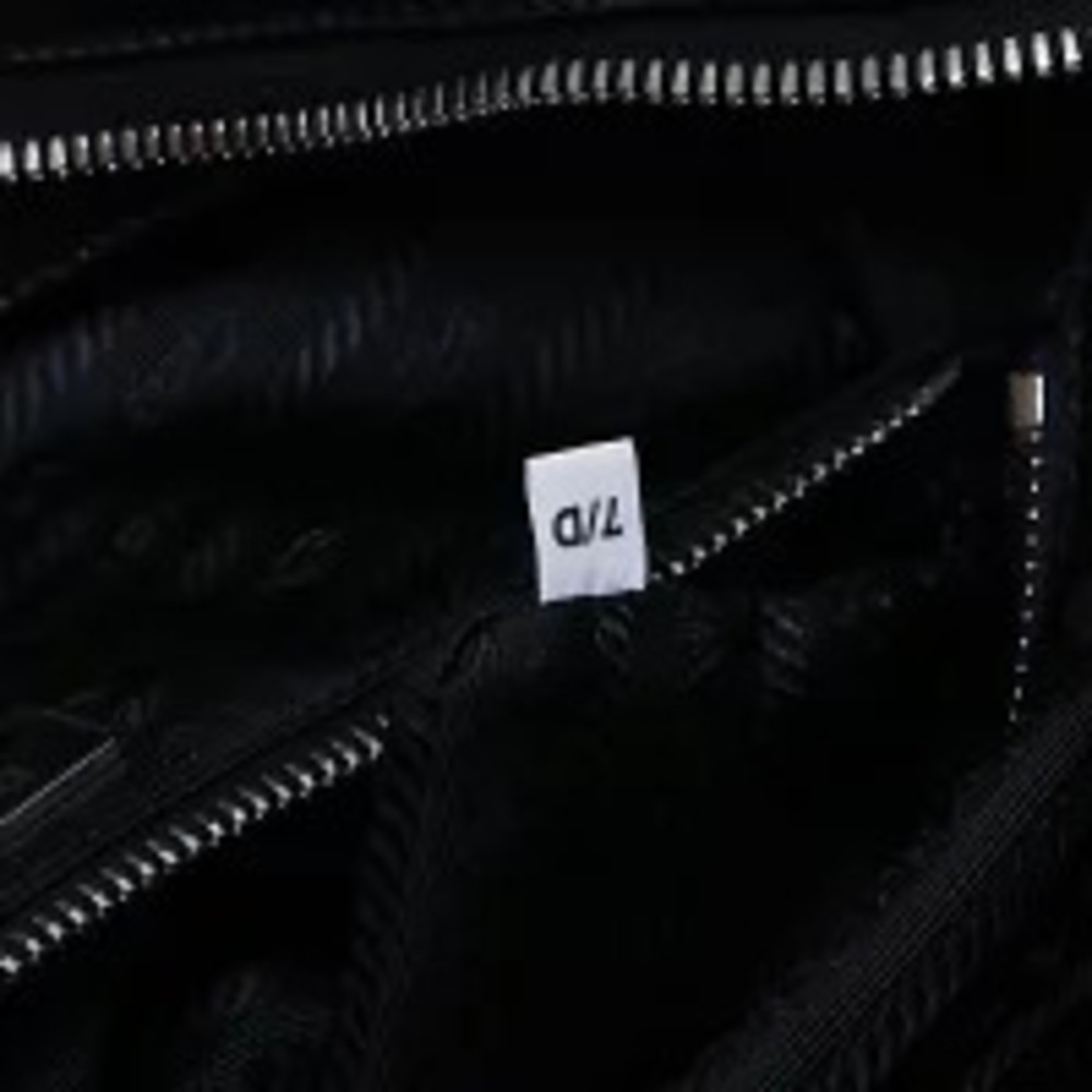 Prada Leather Shoulder Bag Black - Picture 11 of 13
